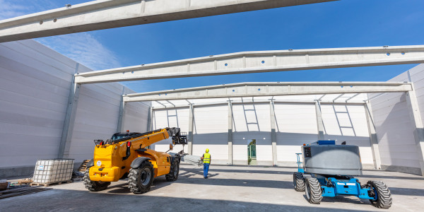 Pintar Fachadas de Naves Industriales, Fábricas y Almacenes en Alcorcón · Pintar Construcción de Obra Nueva
